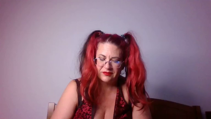 KinkyCorina