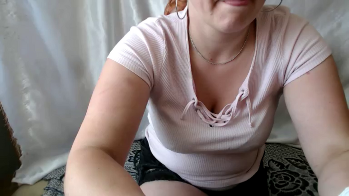 BettyGirlKiss