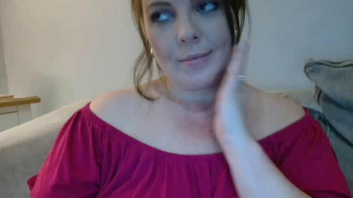 CurvyCourtneyUK