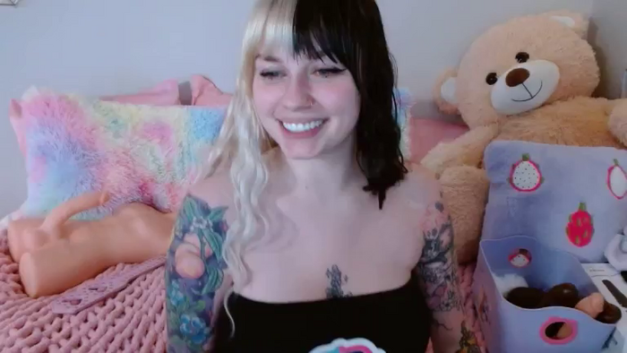 Angelina_Glass