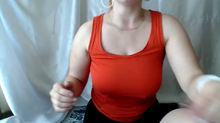 BettyGirlKiss