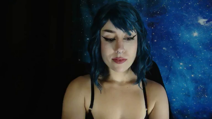 MissVikkiBlue