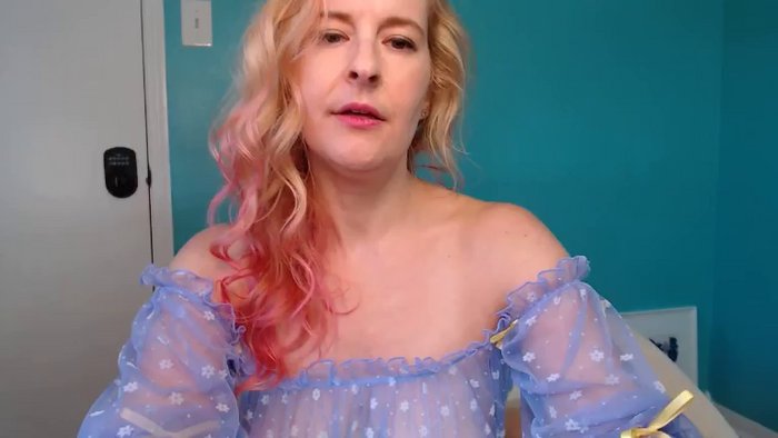 NadiaLayne