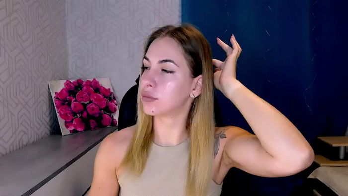 MeganNaughtyy