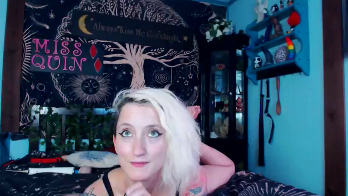 MissQuinCam