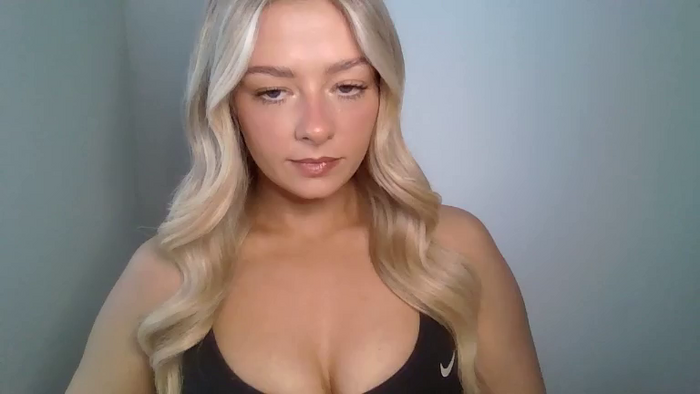 X_Zoey_UK