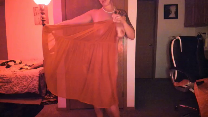 Hottyhousewife18