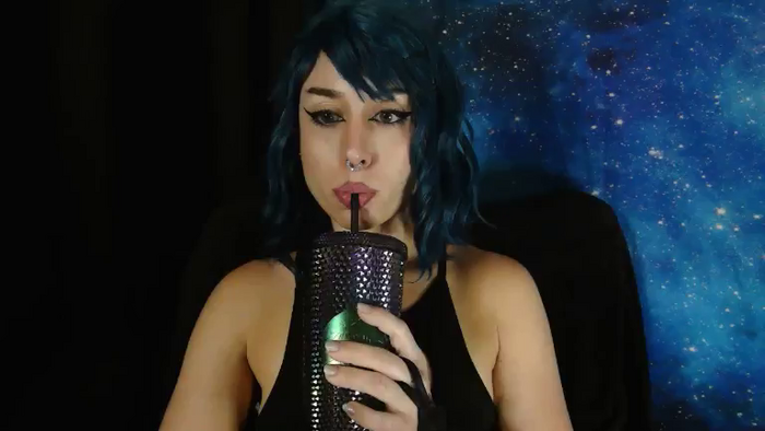 MissVikkiBlue