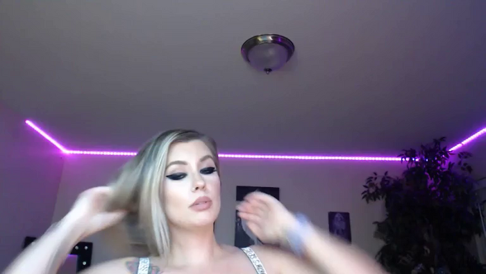 Ellie_Conrad