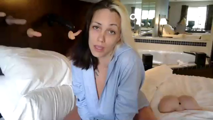 GoddessFoxxiSilk