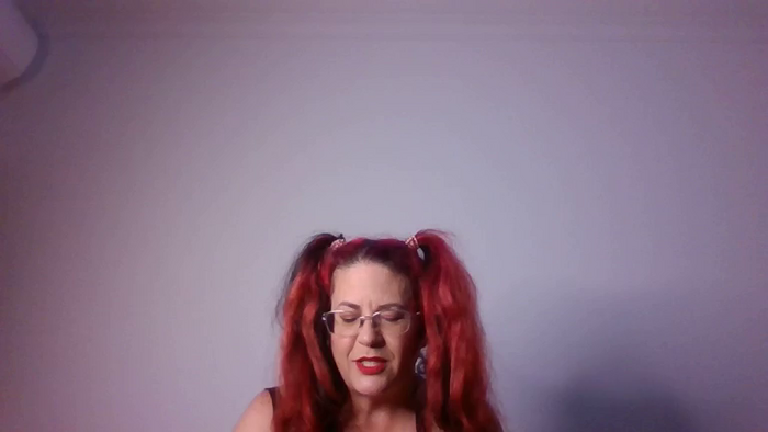KinkyCorina