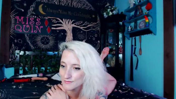 MissQuinCam