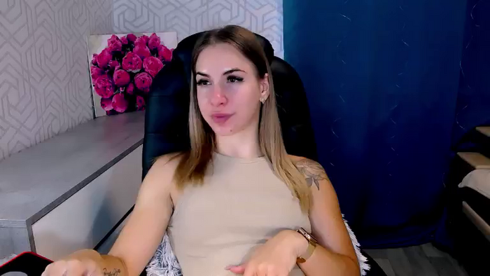 MeganNaughtyy