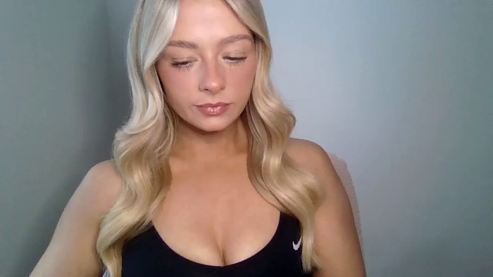 X_Zoey_UK