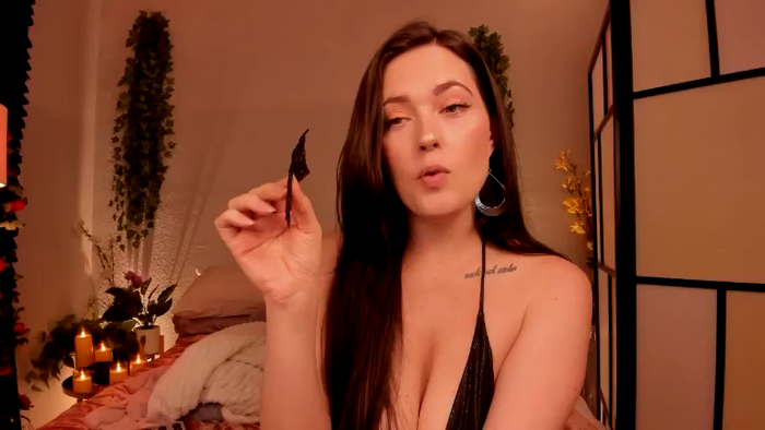 VoluptuousSophia
