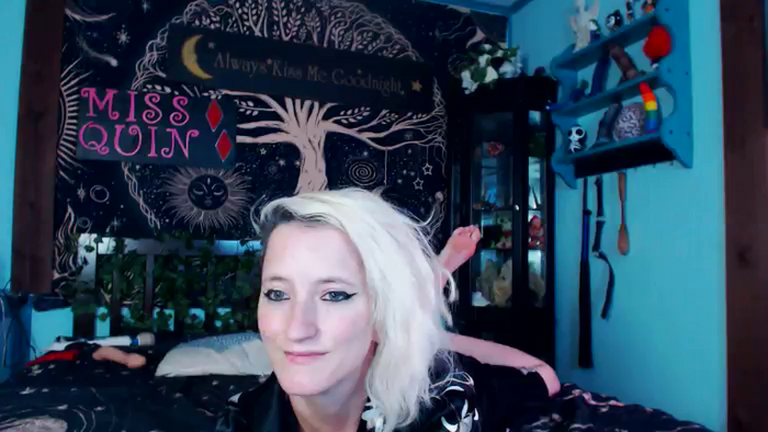 MissQuinCam