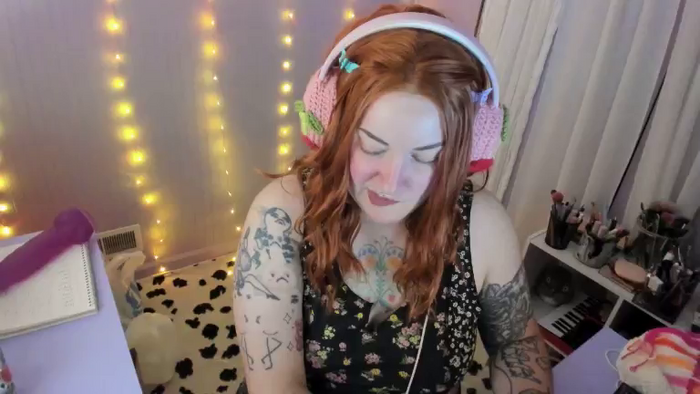EdenFetishBabe
