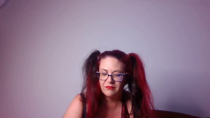 KinkyCorina