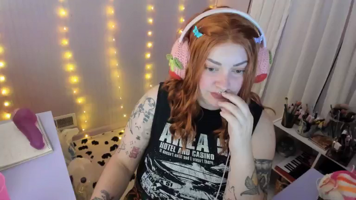 EdenFetishBabe