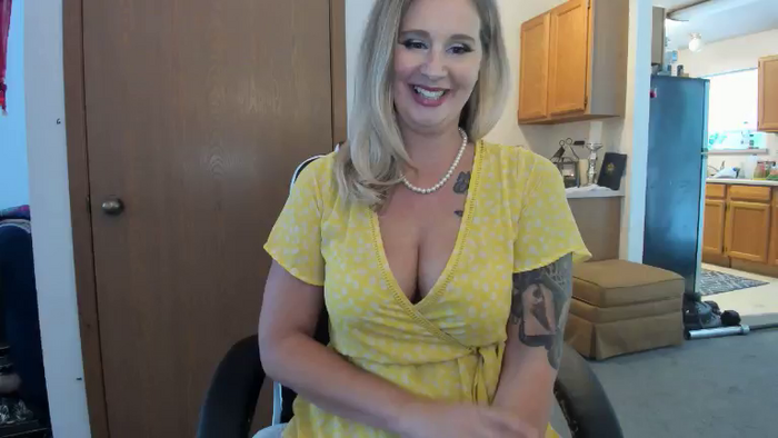 Hottyhousewife18