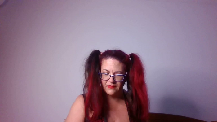 KinkyCorina