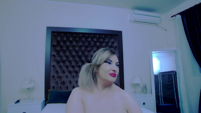 KiraLeila