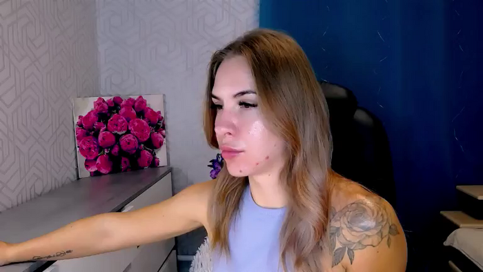 MeganNaughtyy