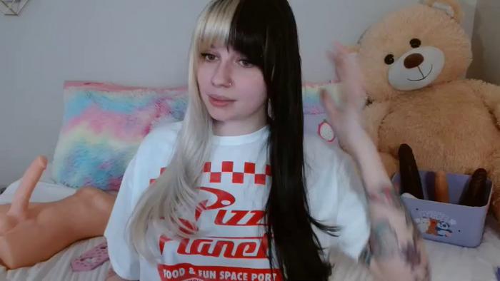 Angelina_Glass