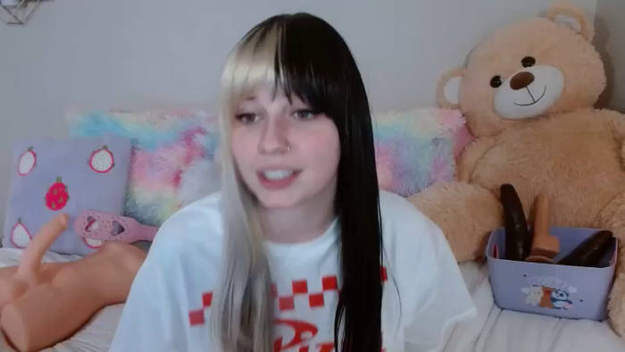 Angelina_Glass