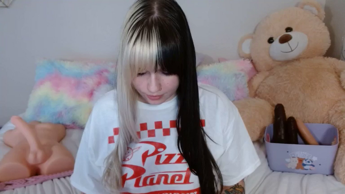 Angelina_Glass