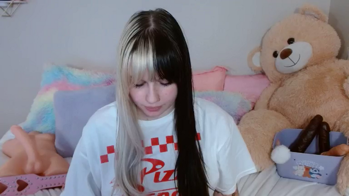 Angelina_Glass