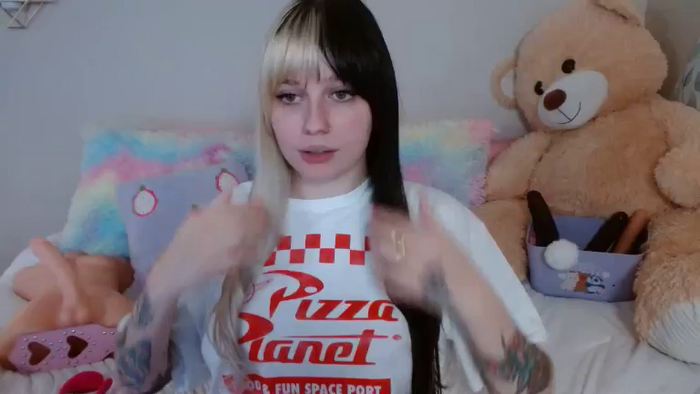 Angelina_Glass