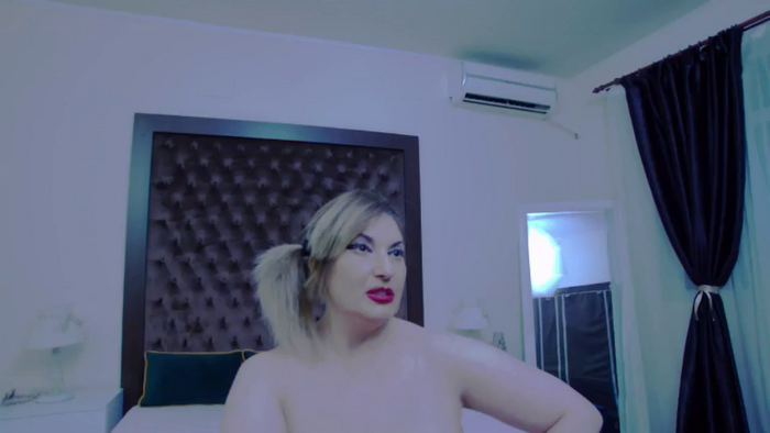 KiraLeila