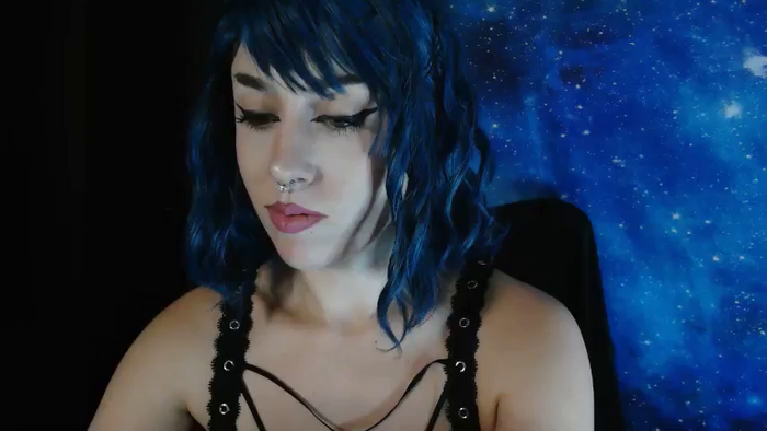 MissVikkiBlue