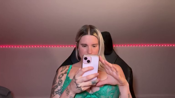 YourFaveJade