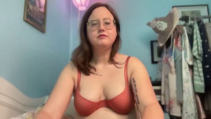 happylilcamgirl