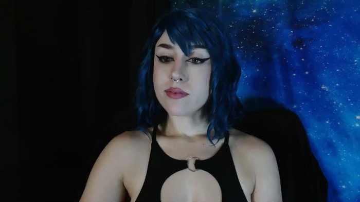 MissVikkiBlue