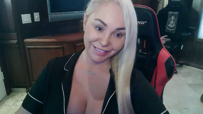 RealMaryCarey