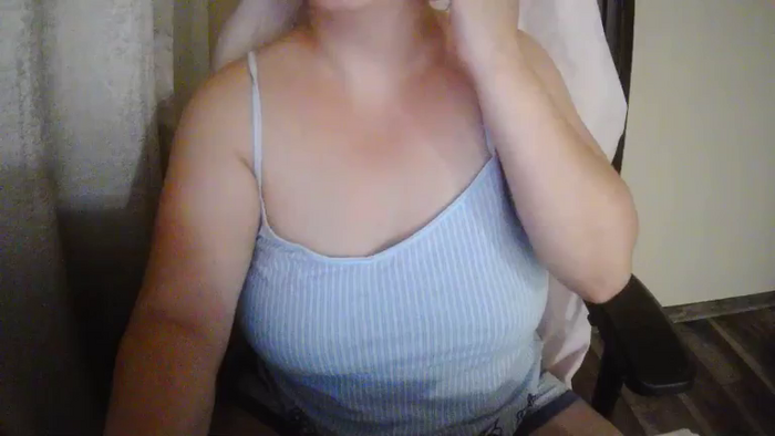 LadyofYourDreams19