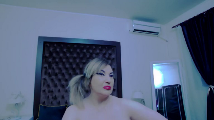 KiraLeila