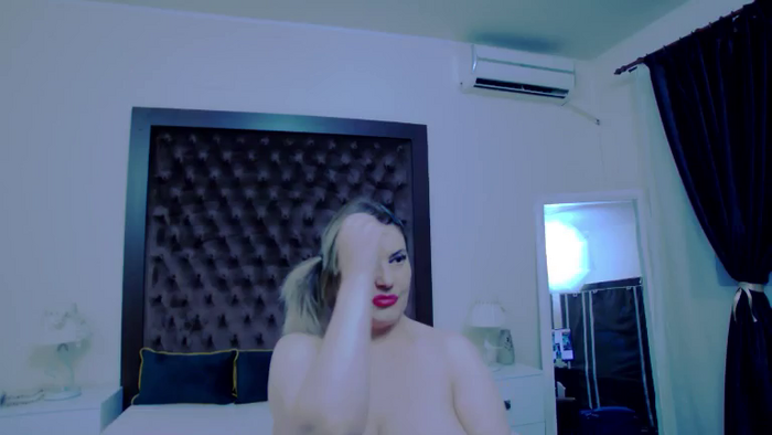 KiraLeila