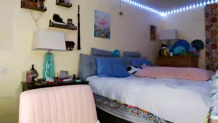 LucySmiles73