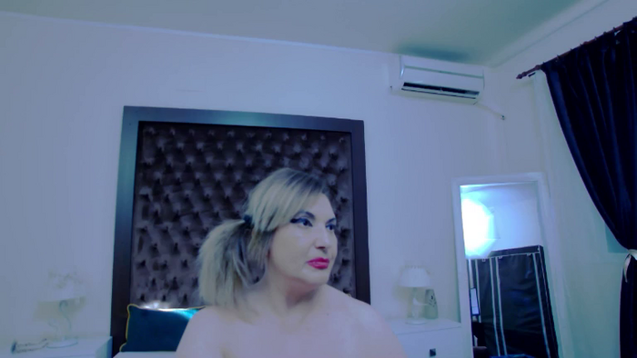 KiraLeila
