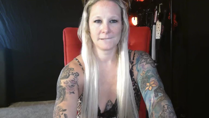 MistressKoraBell