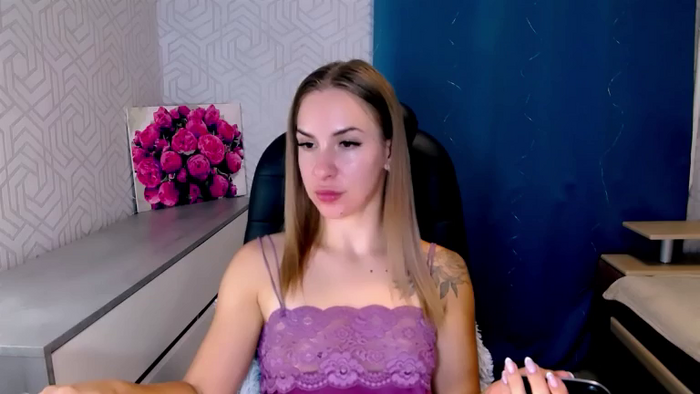 MeganNaughtyy