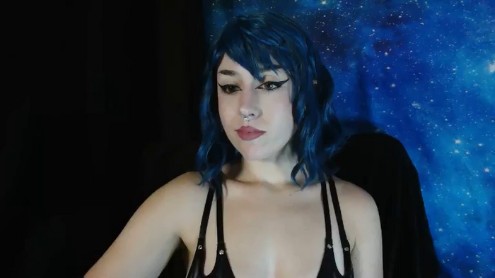 MissVikkiBlue