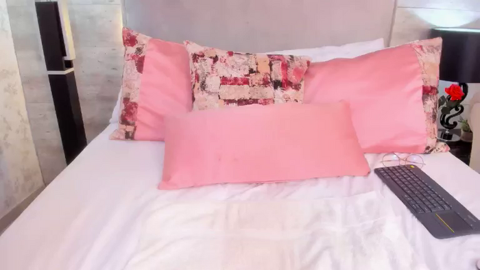 BellaTunder