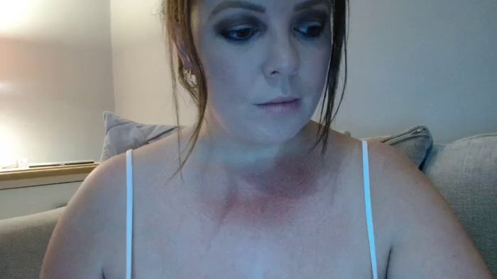 CurvyCourtneyUK
