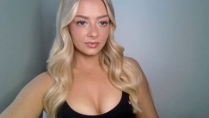 X_Zoey_UK