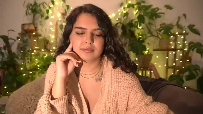 MayaPetite